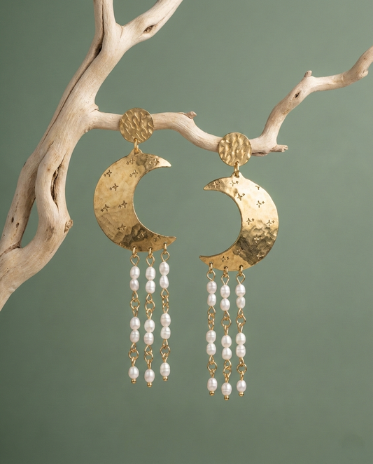 Kolczyki Księżyc z mosiądzu z perłowymi zawieszkami Kolczyki