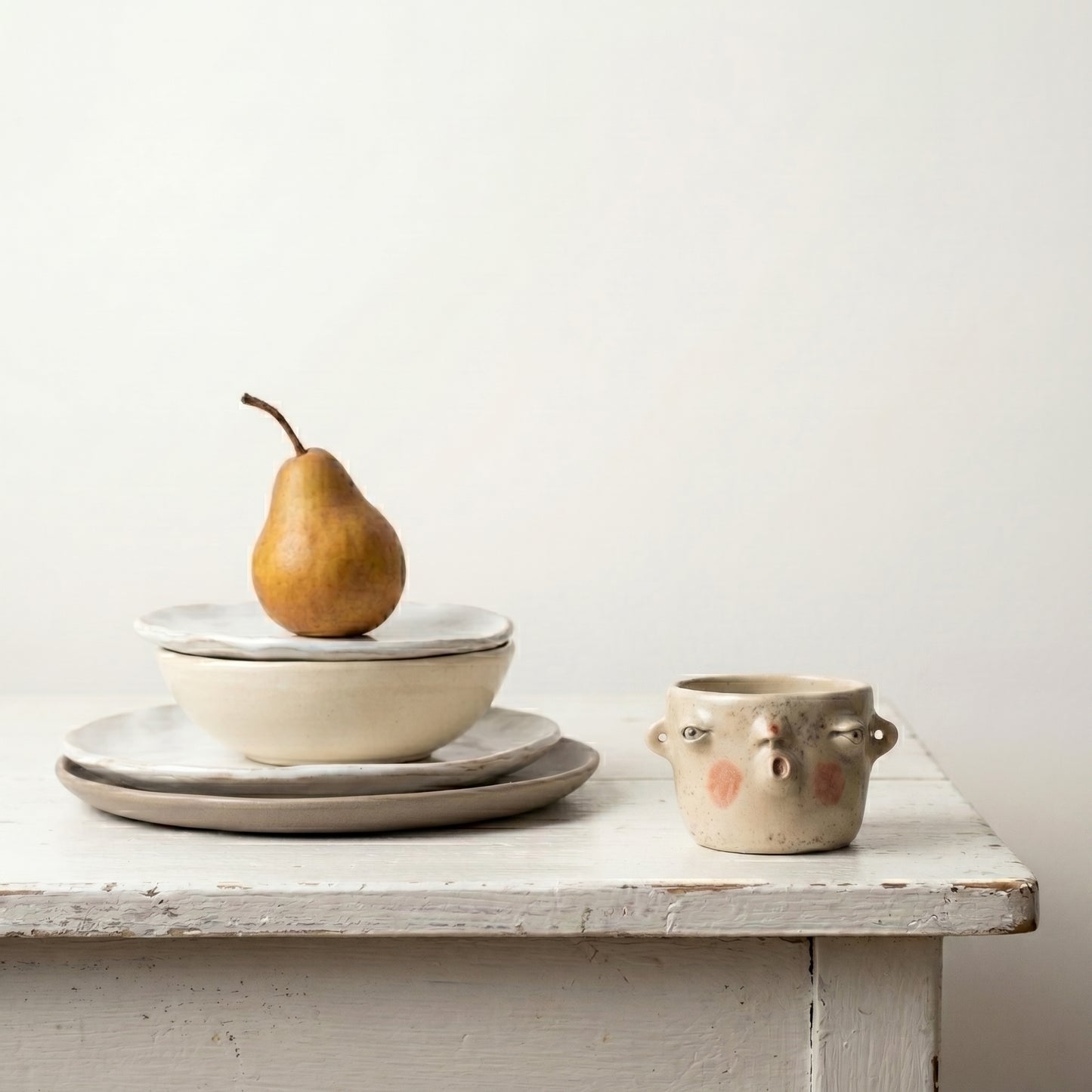 Czarka ceramiczna z obliczem – ręczna robota Ceramika