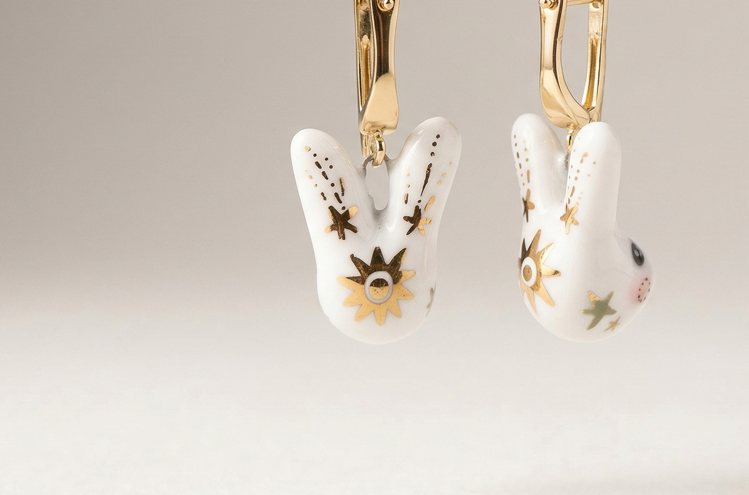 Kolczyki Króliczki z porcelany z autorskim malowaniem Kolczyki