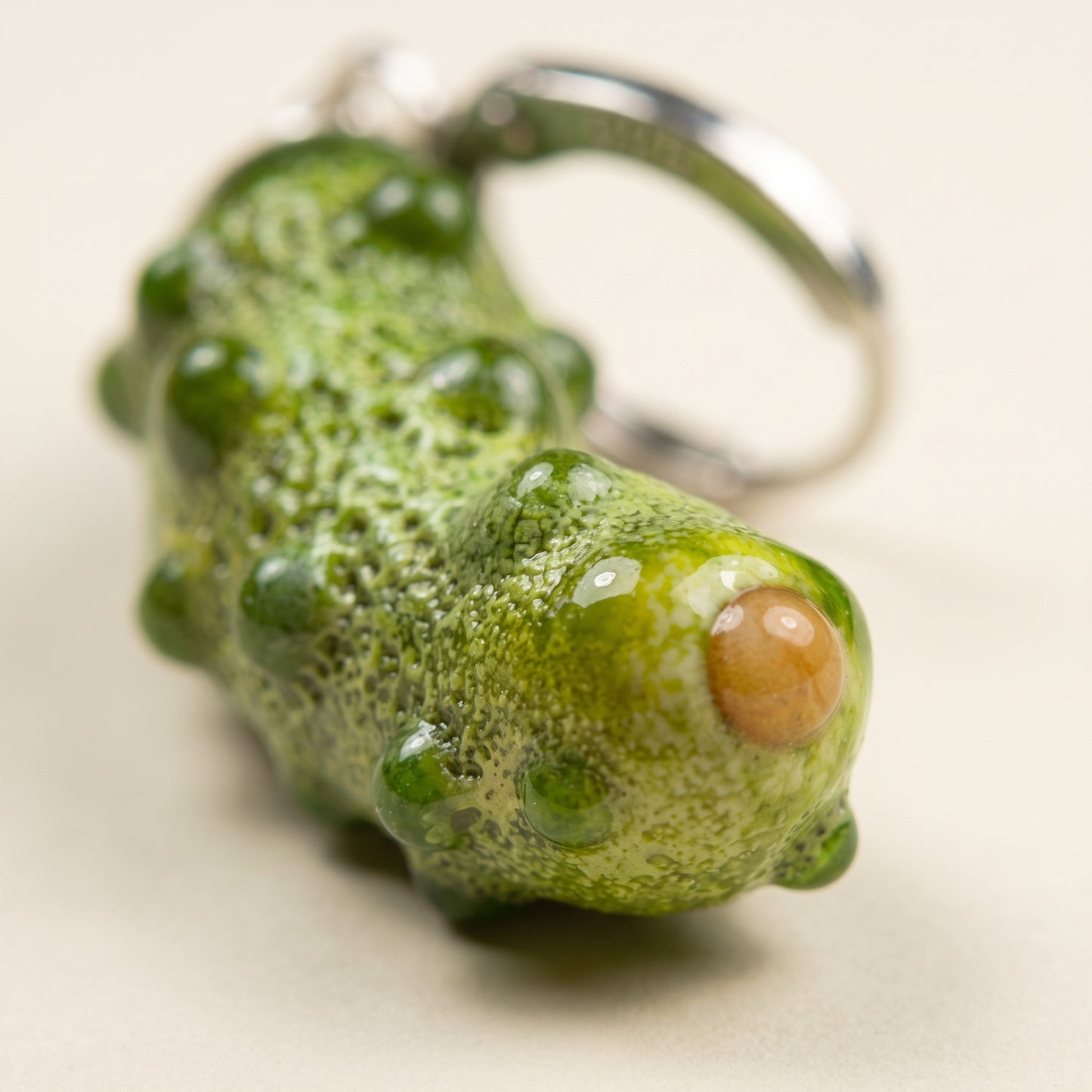 Kolczyki szklane Ogórek – autorski lampwork Kolczyki