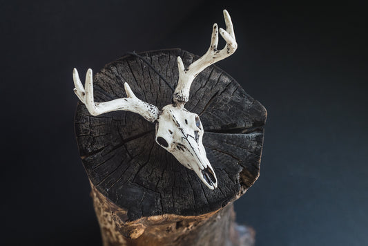 Wisiorek Jeleń - ręcznie robiony