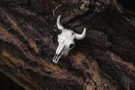 Wisiorek Сzaszka byka - ręcznie robiony