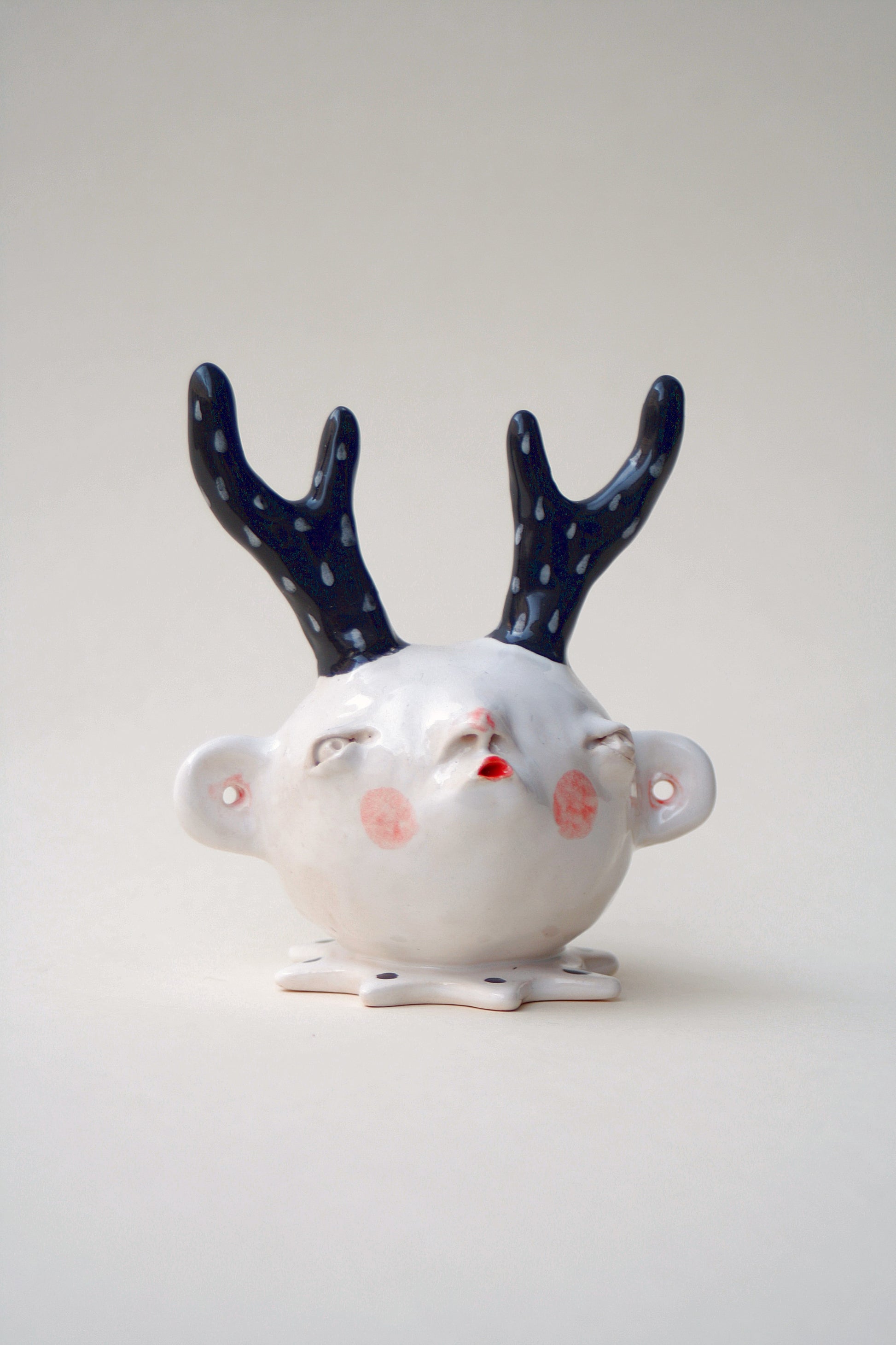 Stojak na pierścionki ceramiczny ręcznie wykonany Renifer Ceramika