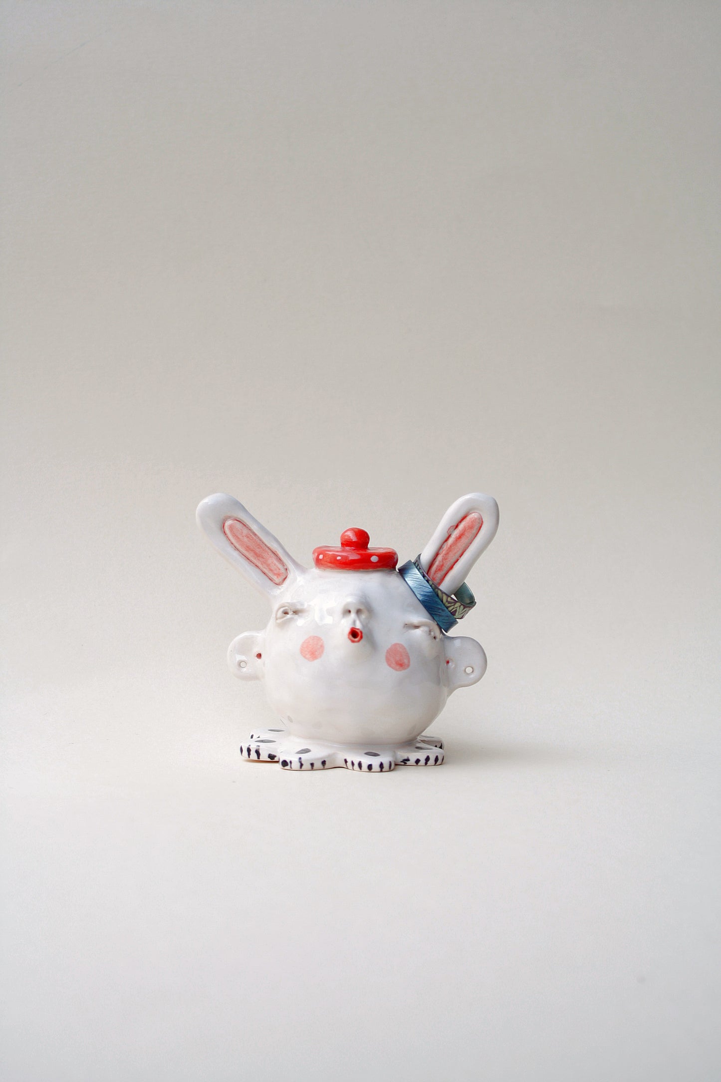 Stojak na pierścionki ceramiczny ręcznie wykonany Królik Ceramika