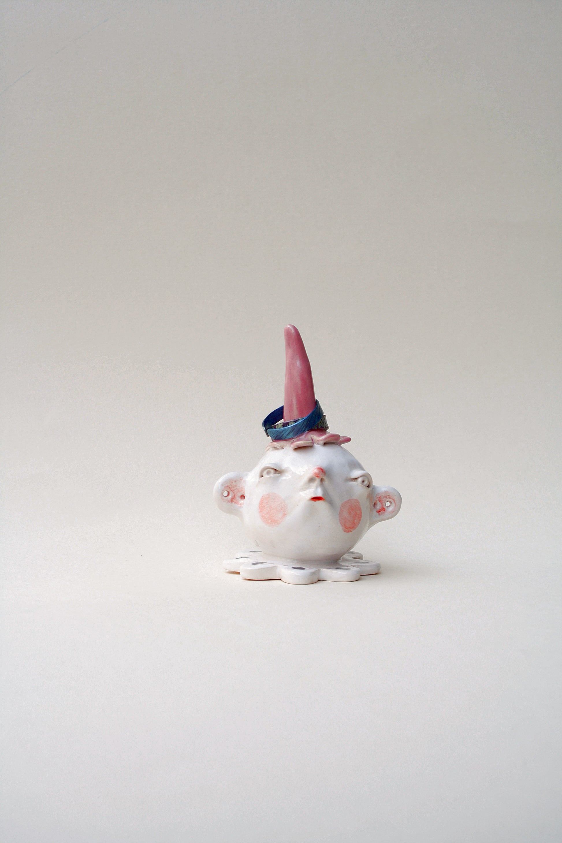 Stojak na pierścionki ceramiczny ręcznie wykonany Krasnal Ceramika