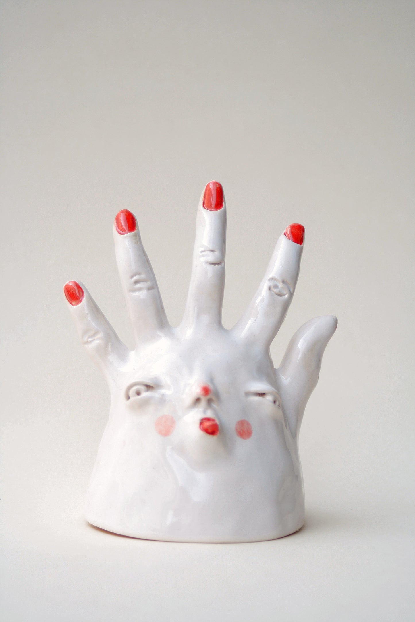 Stojak na pierścionki ceramiczny ręcznie wykonany Ręka 5 Ceramika