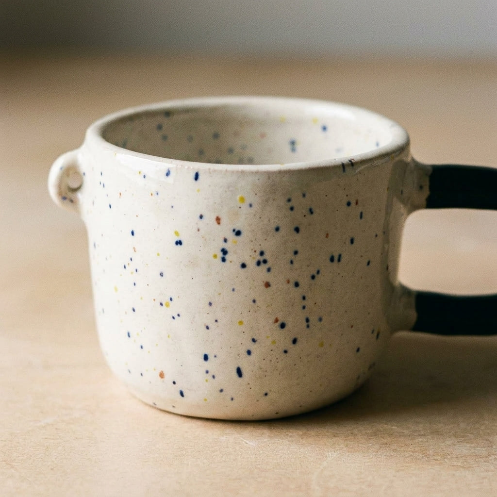 Ceramic mug with a face – cream glaze, pink cheeks