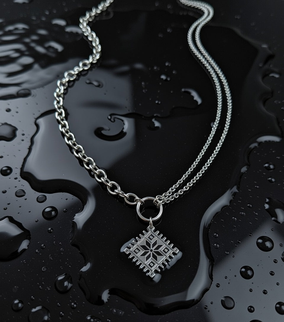 Naszyjnik Zorka z białoruskim ornamentem ze stali nierdzewnej Necklaces