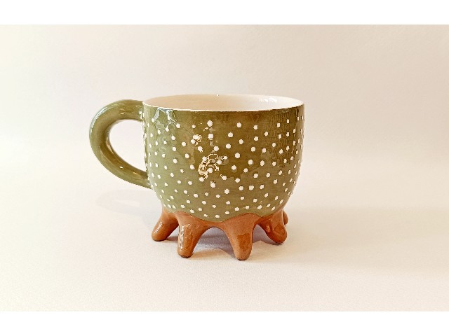 Kubek ceramiczny w kropeczki zielony