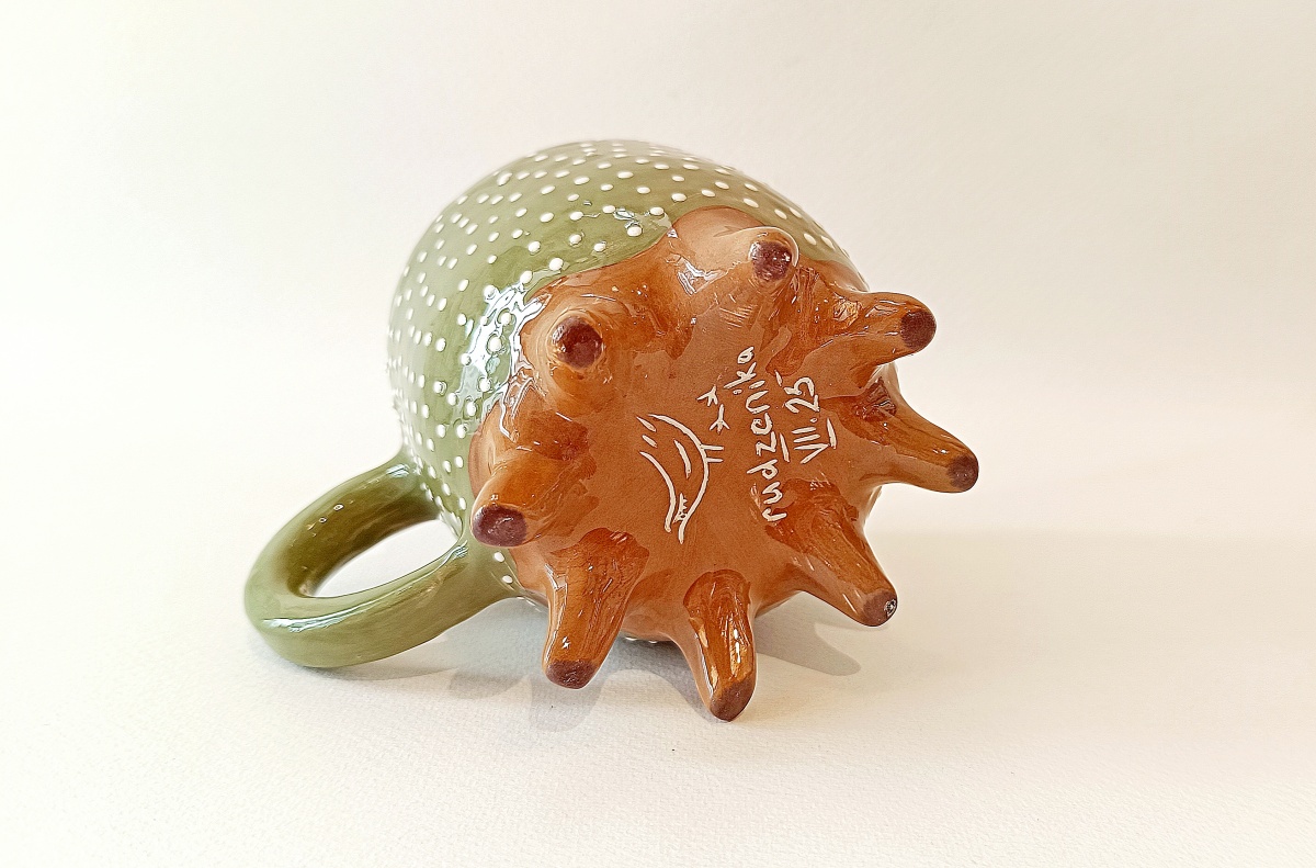 Kubek ceramiczny w kropeczki zielony