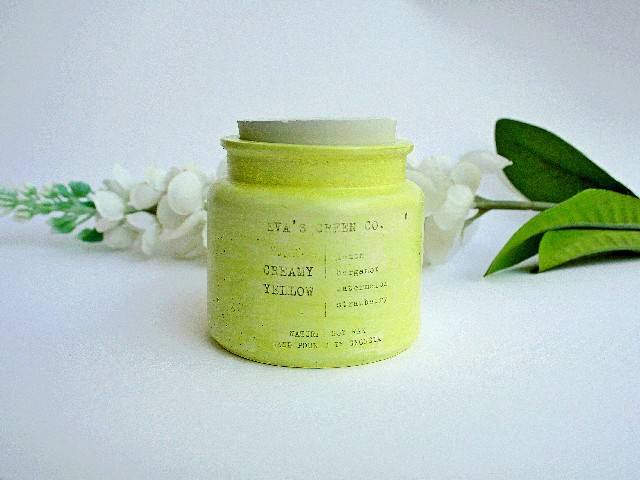 Creamy yellow - świeca sojowa handmade – minimalistyczny akcent