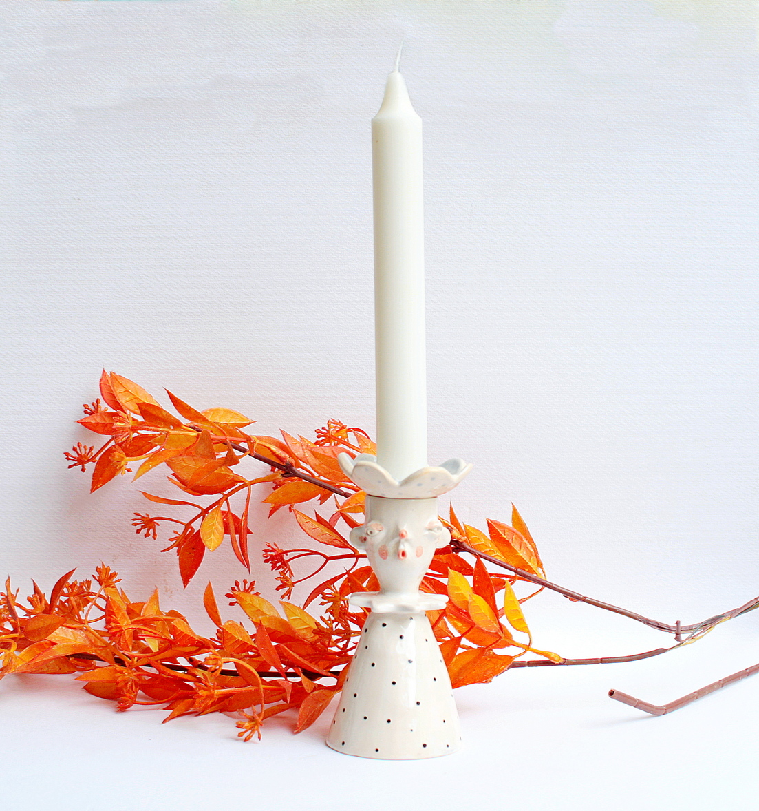 Świecznik ceramiczny z kołnierzykiem