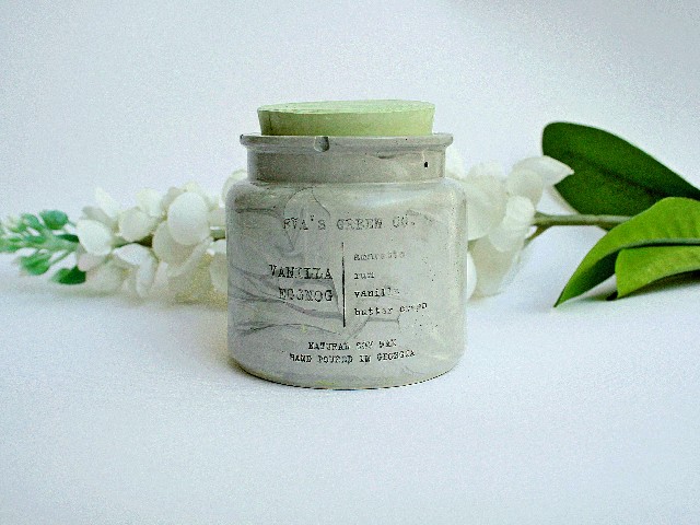 Vanilla eggnog - minimalistyczna świeca sojowa