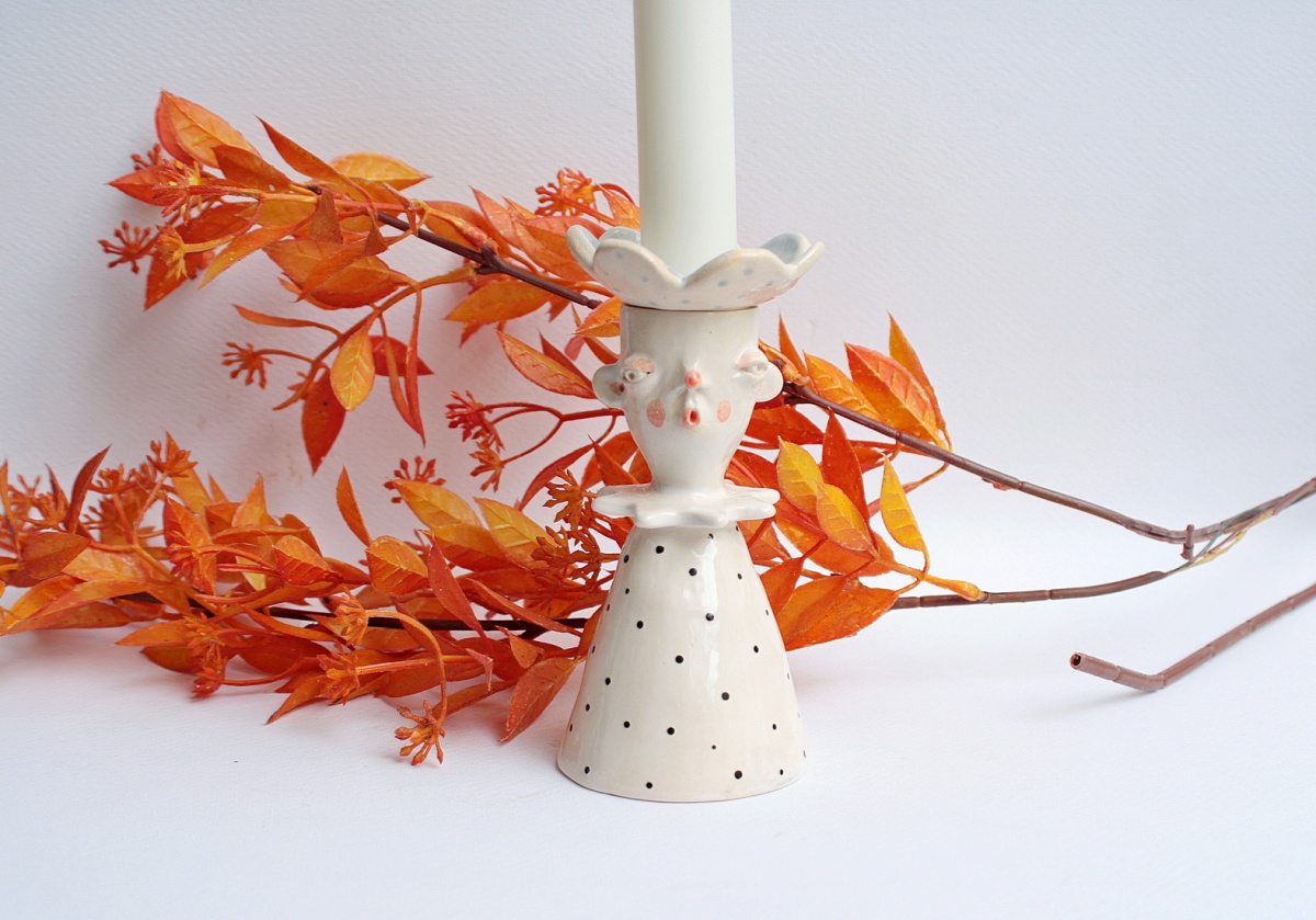 Świecznik ceramiczny z kołnierzykiem