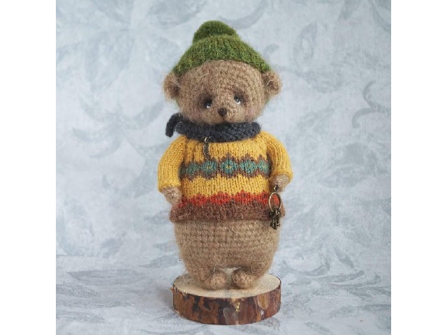 Maskotka Mis Cozy animals wykonana na szydelku 